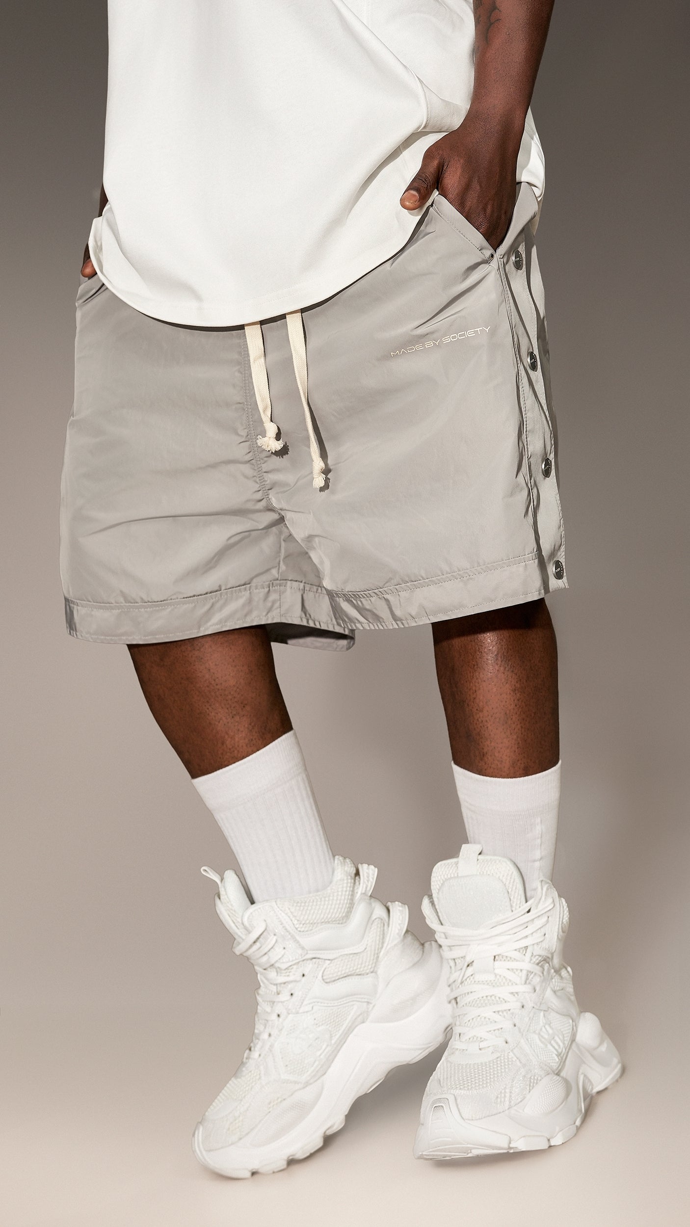 Bermuda Shorts with Studs - B16262