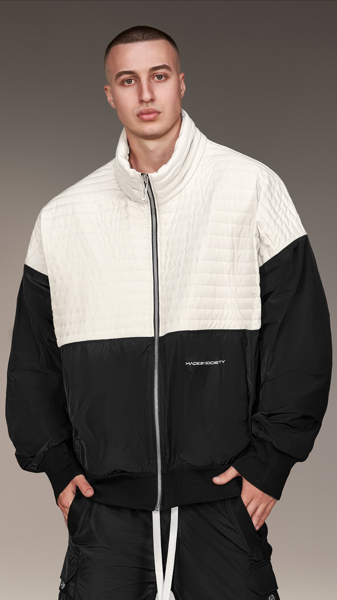 Le Mouvement Hoodie - H16808