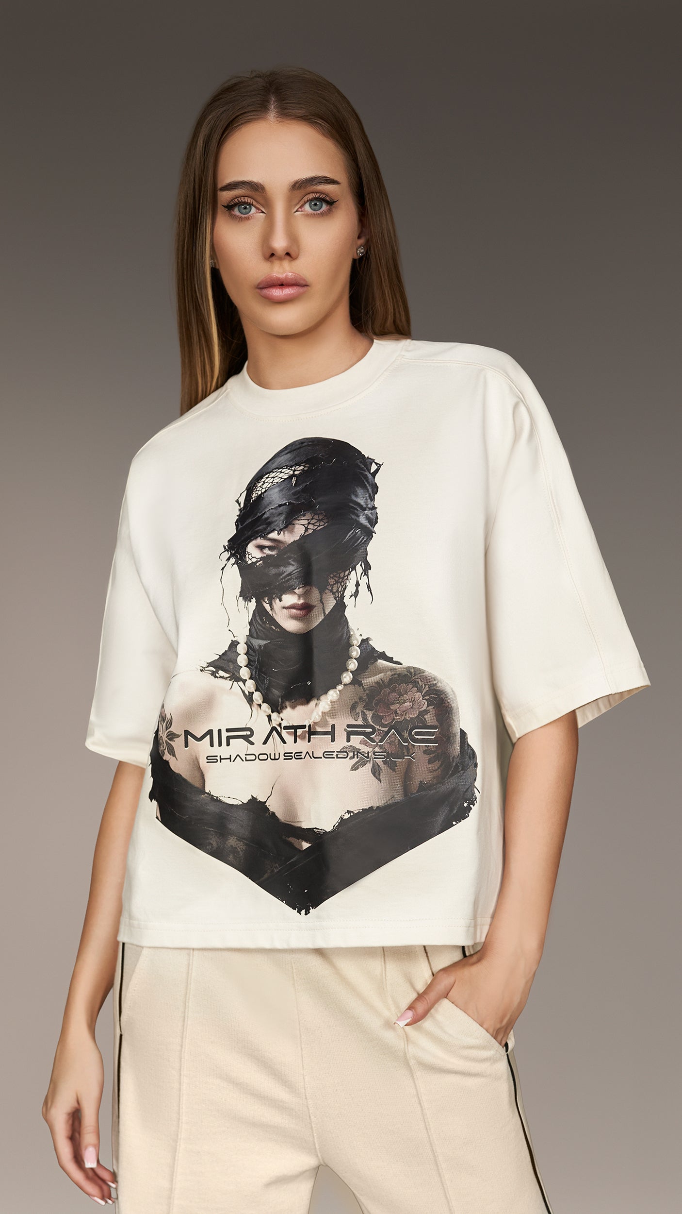 "MIRATHRAE" T-Shirt - T26803