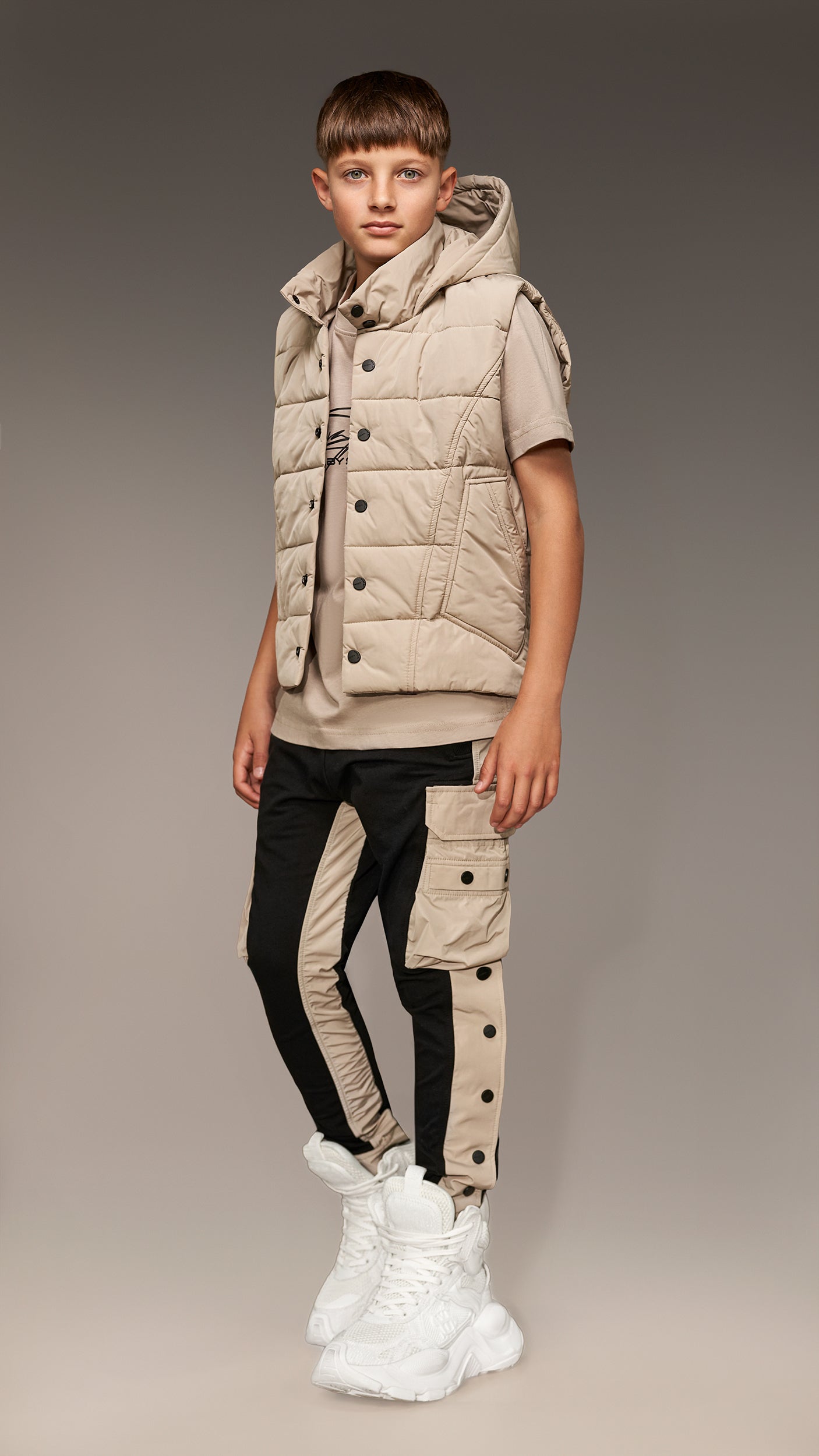 Stud hood vest - V34974