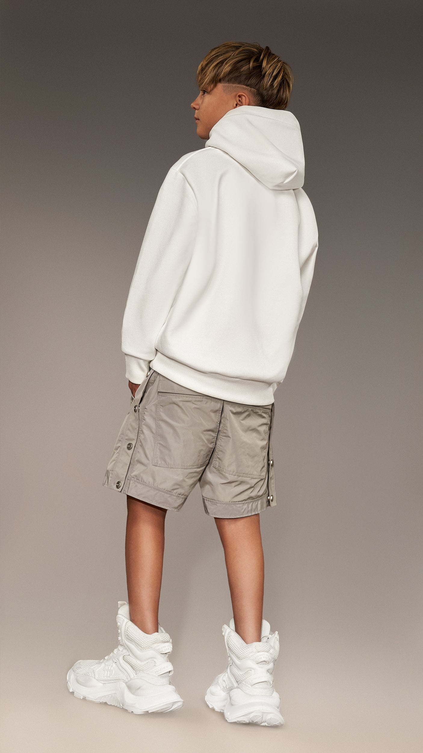 Hoodie "WHITE SUITS ME - THE BEST" - H35947