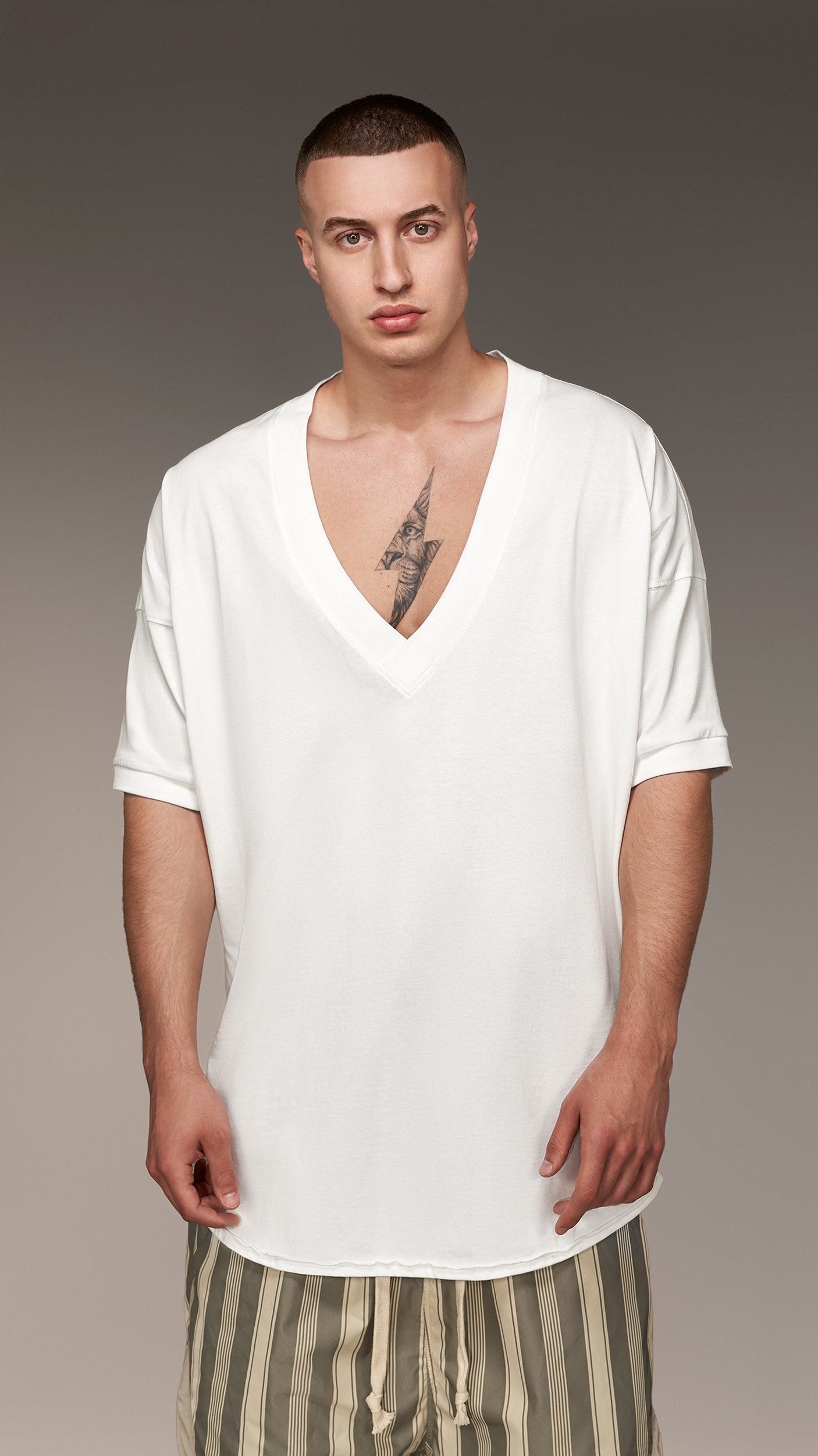 V-Neck T-Shirt - T15809
