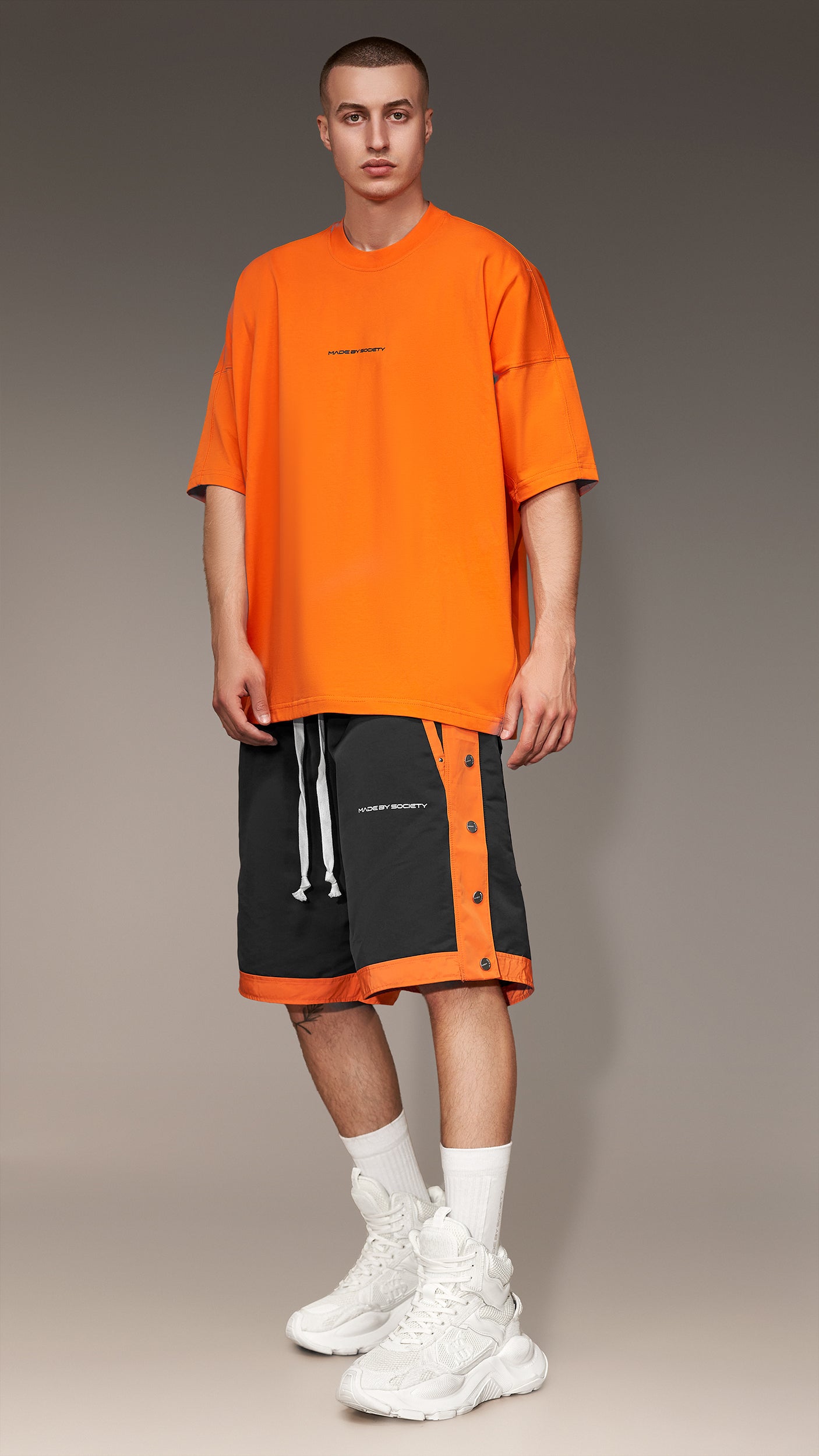 Bermuda Shorts with Studs - B16462