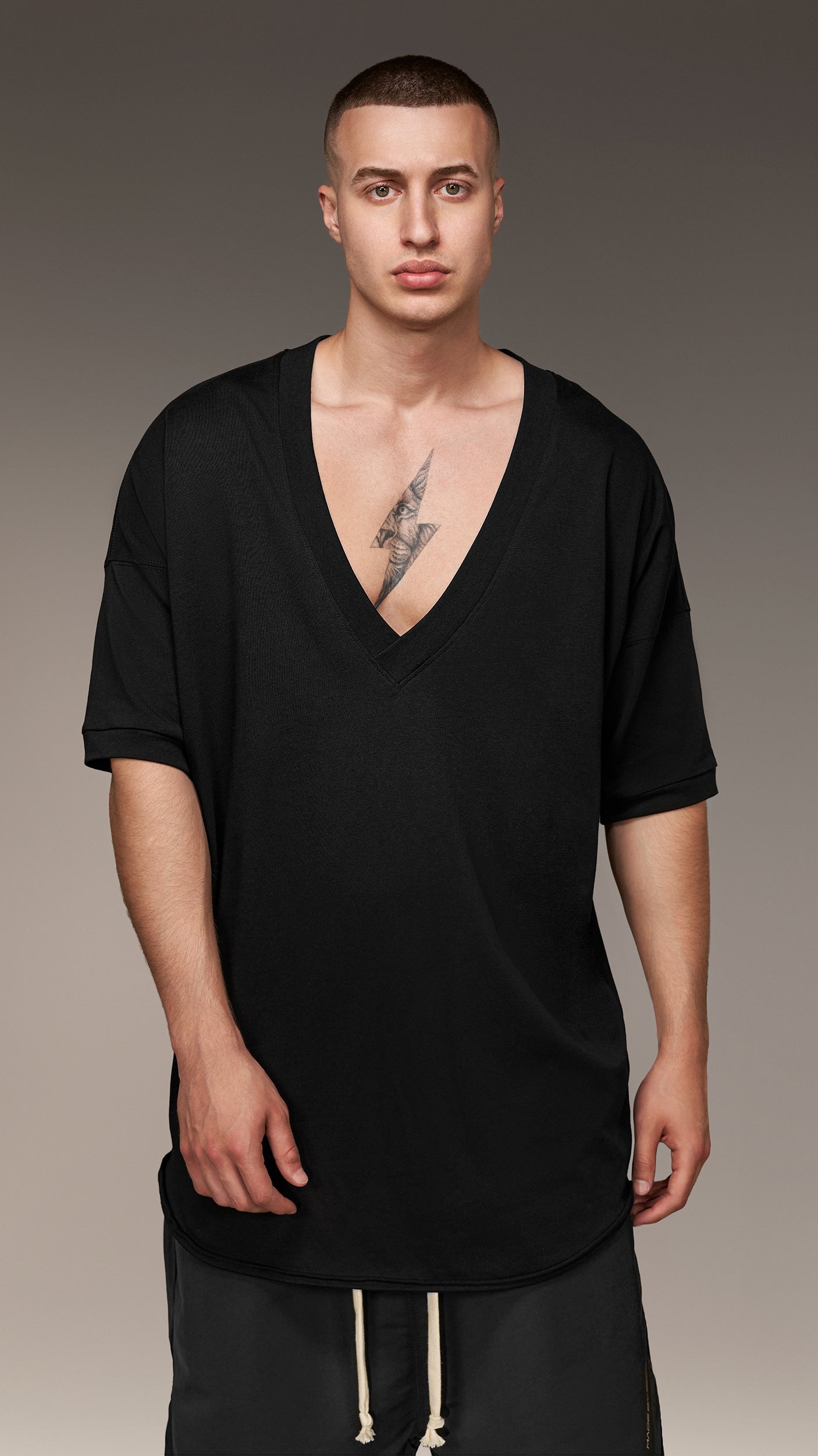 Tricou cu decolteu - T15808