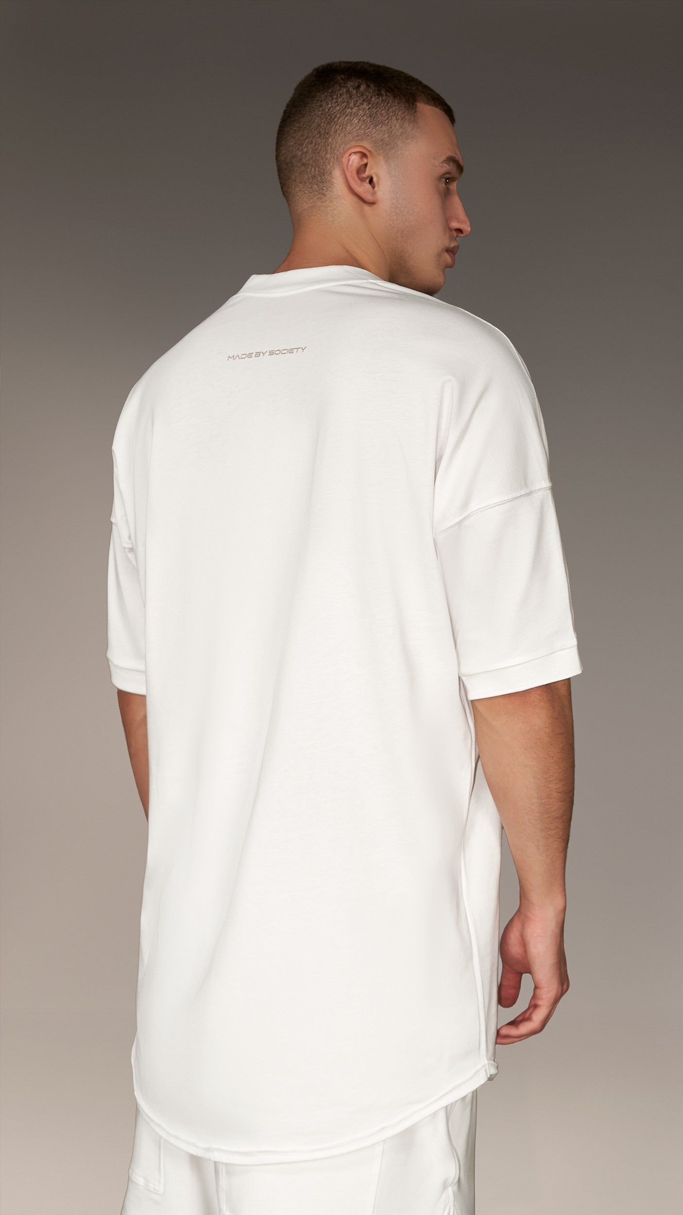 V-Neck T-shirt - T16499