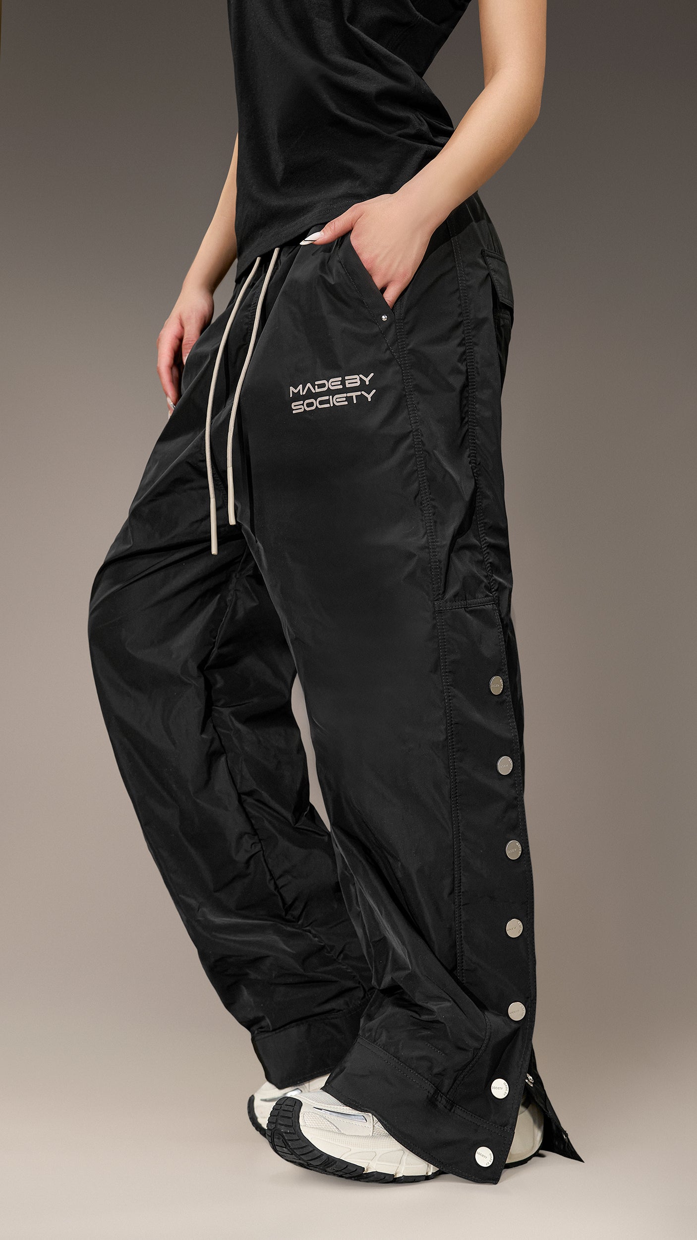 Pantaloni cu Capse Made By Society – P26139