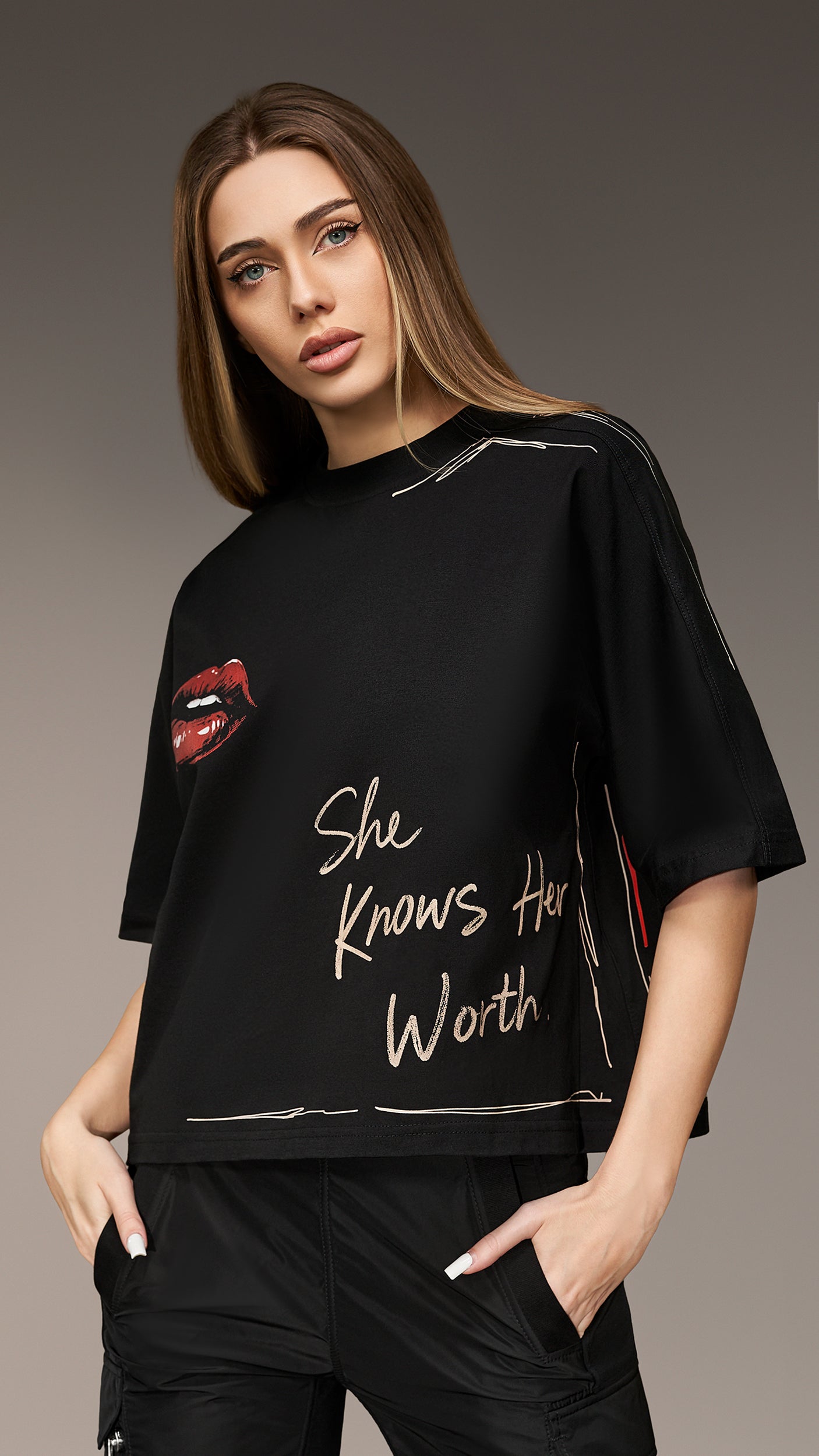 T-Shirt "She Knows Her Worth" - T26991