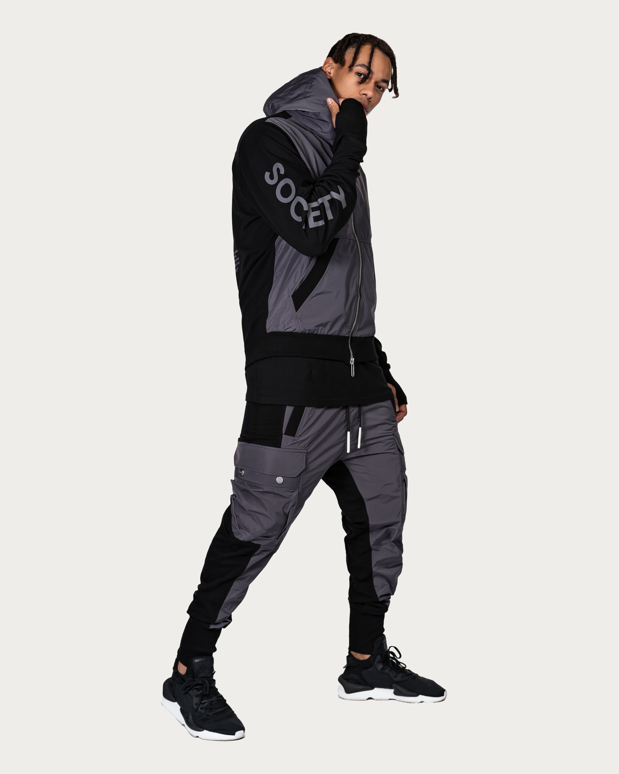 Sweat à capuche zippé - H14425