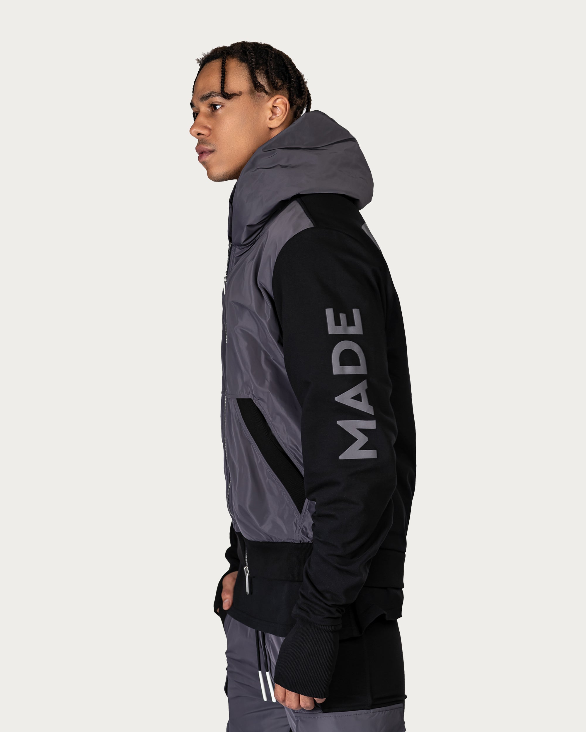 Sweat à capuche zippé - H14425