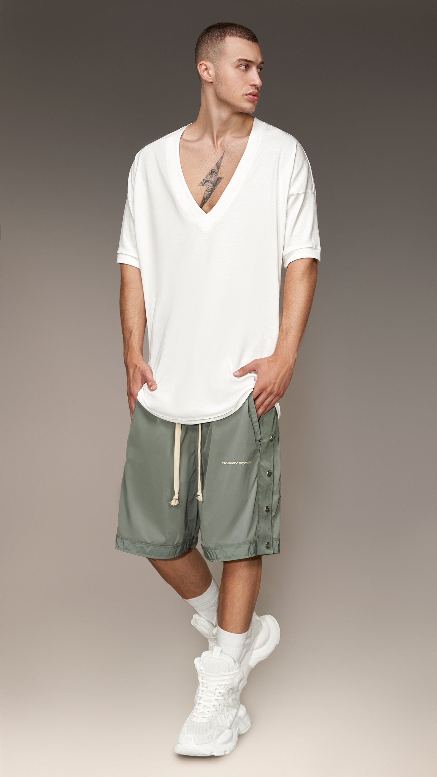 Bermuda Shorts with Studs - B16622
