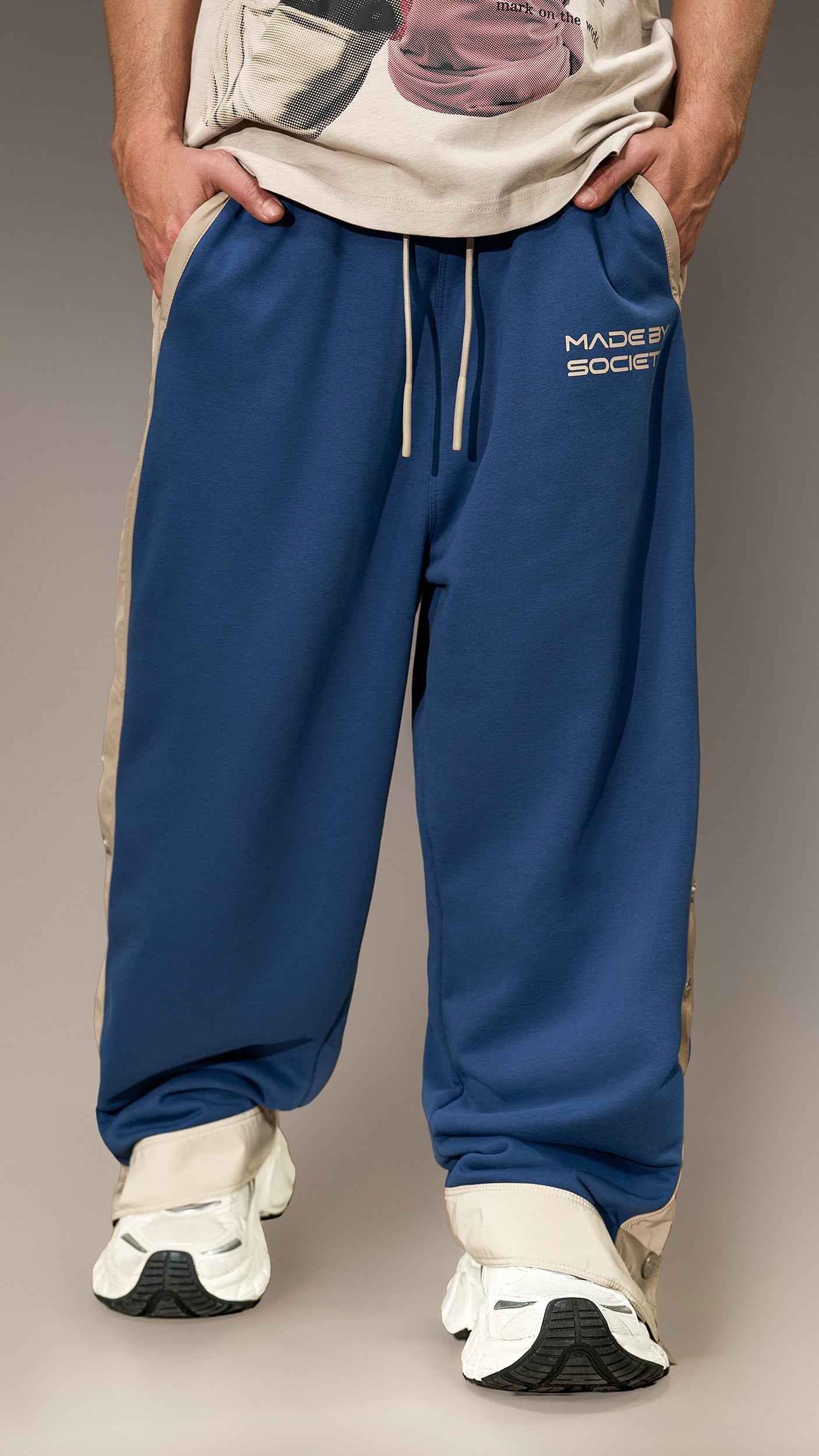 Oversized Pants with Snaps – P16081