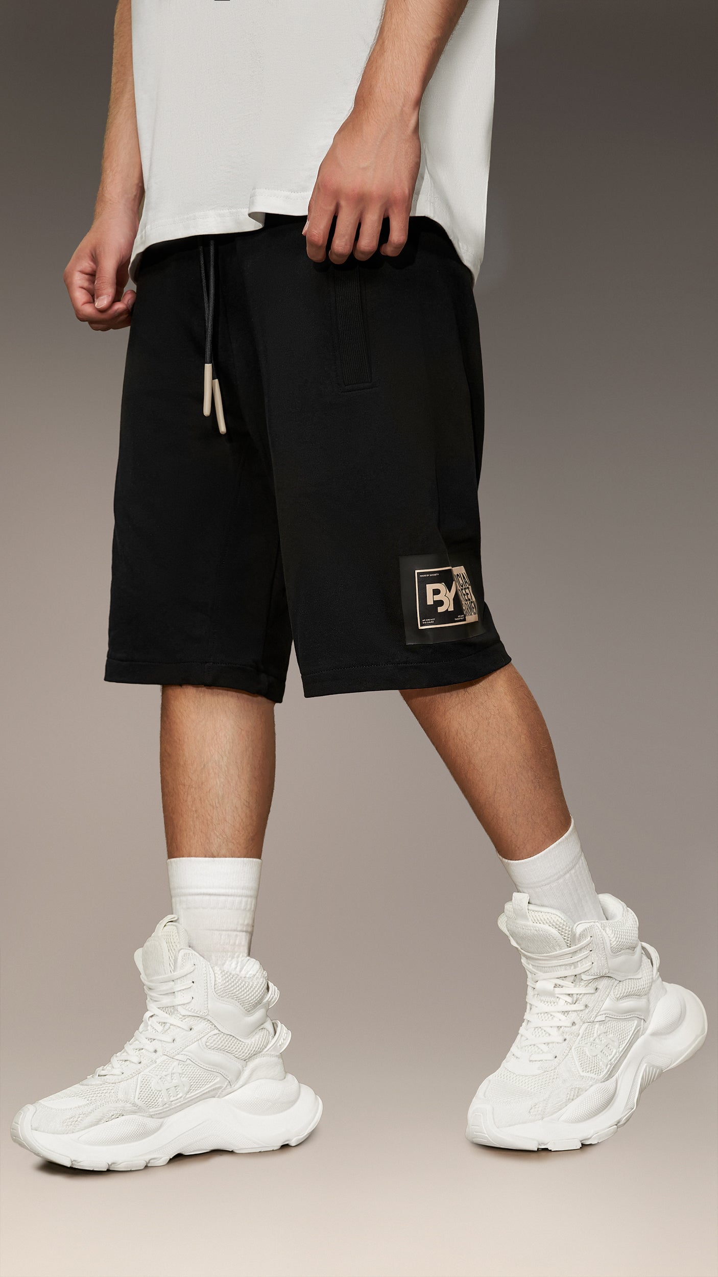 BRANDED SHORTS - B15474