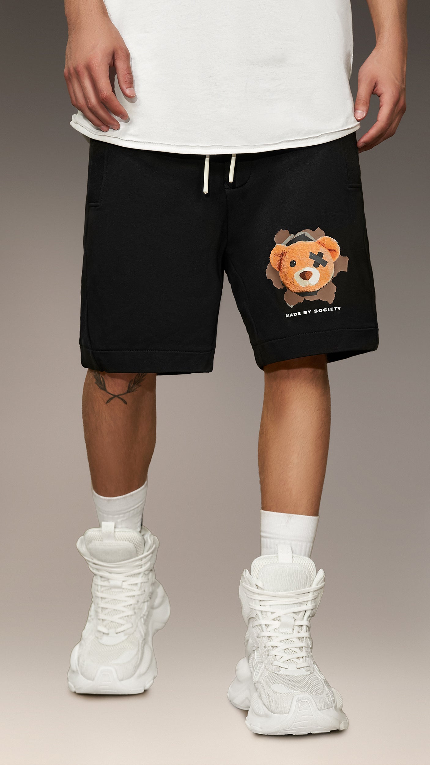 Peekaboo Shorts - B14315