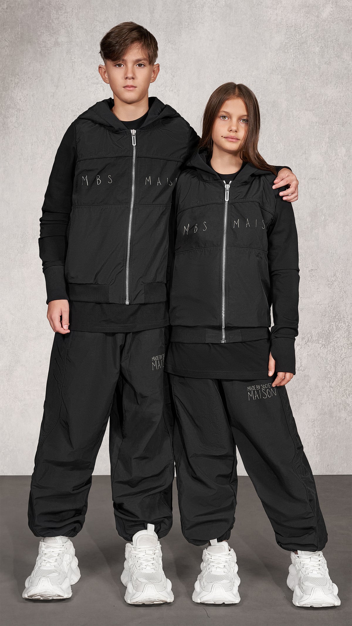NUVE Hoodie - H37780