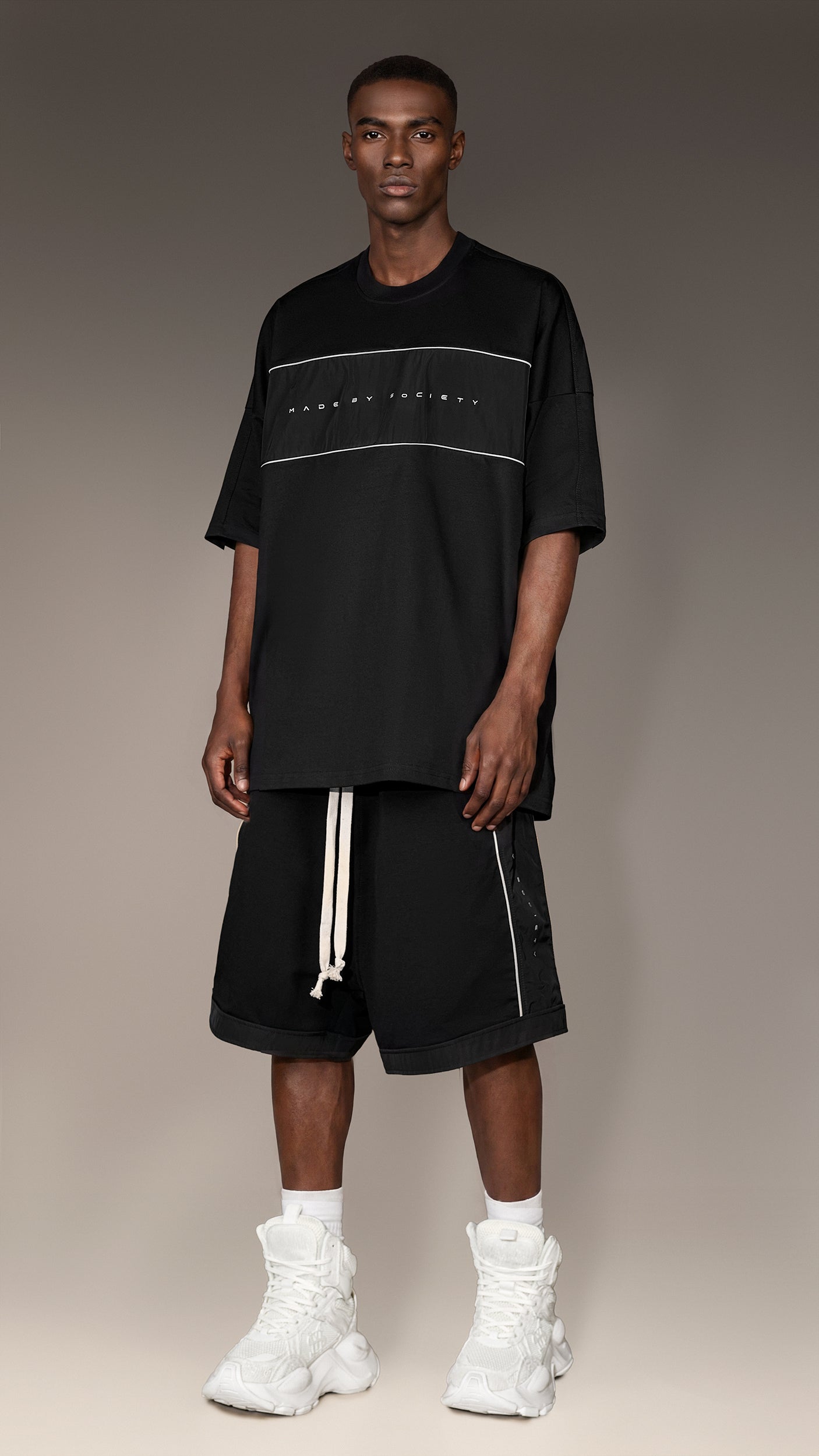 GRID-LOCK Bermuda Shorts - B17460