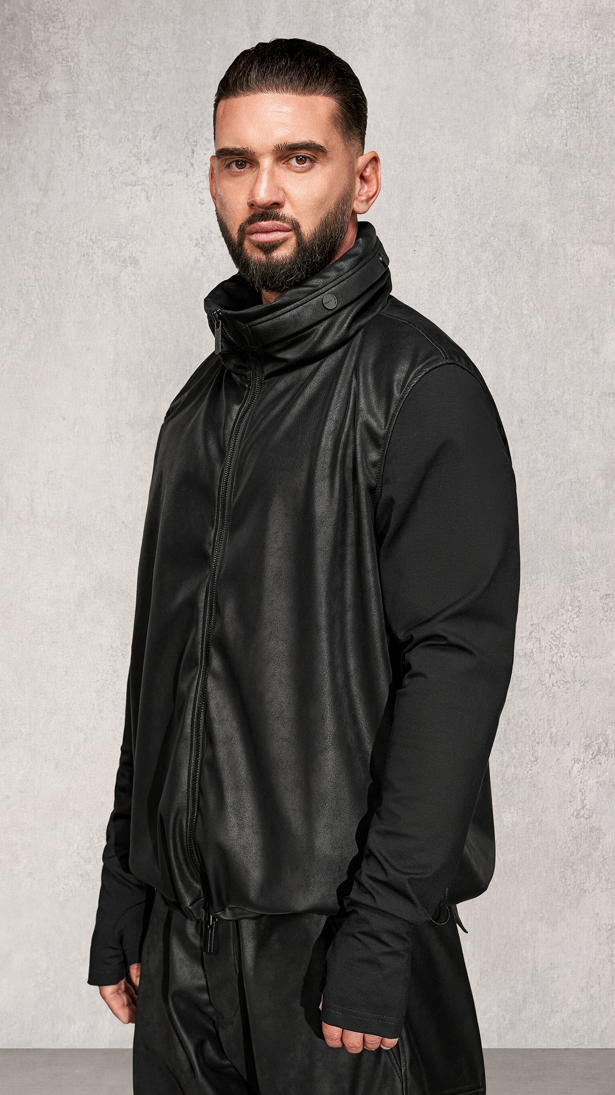 Noir Ascend Hoodie - H17815
