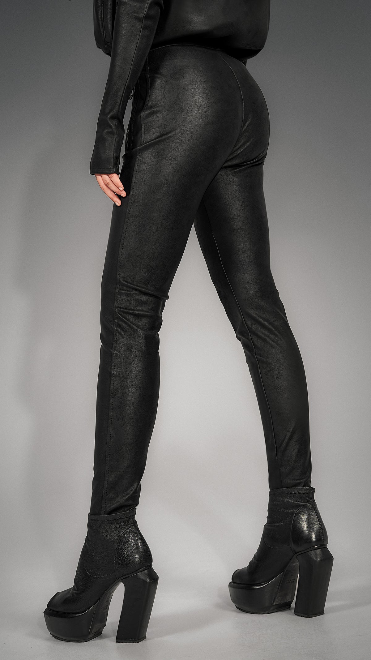 SILENT SHAPE Pants - P27887