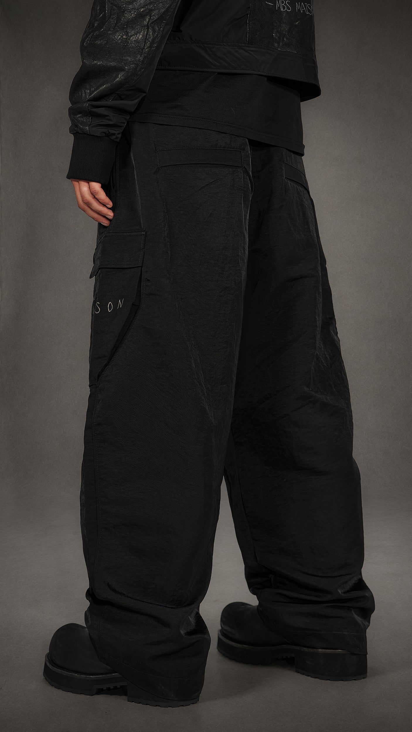 VANDAL Pants - P17741