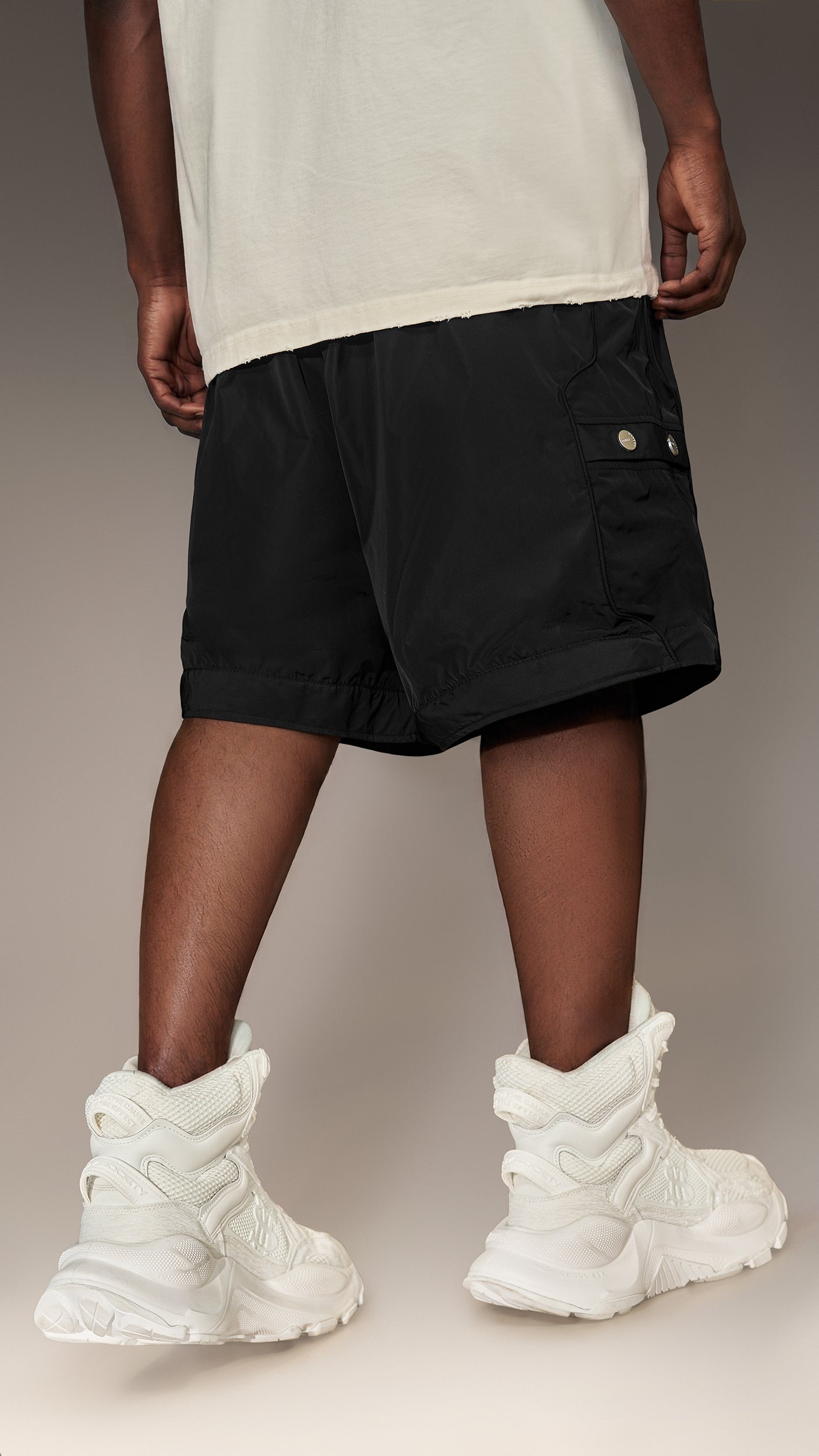 STRUCTURED CHAOS Bermuda Shorts - B17308