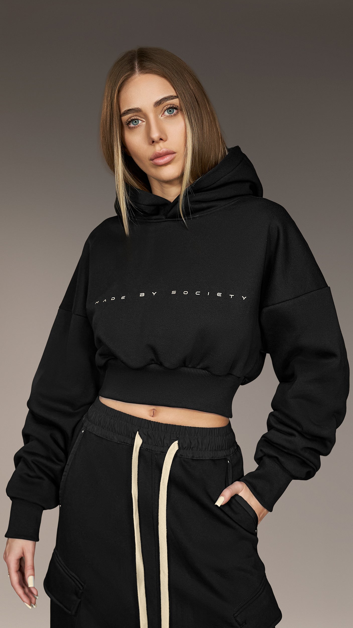 Cropped Hoodie - H26595