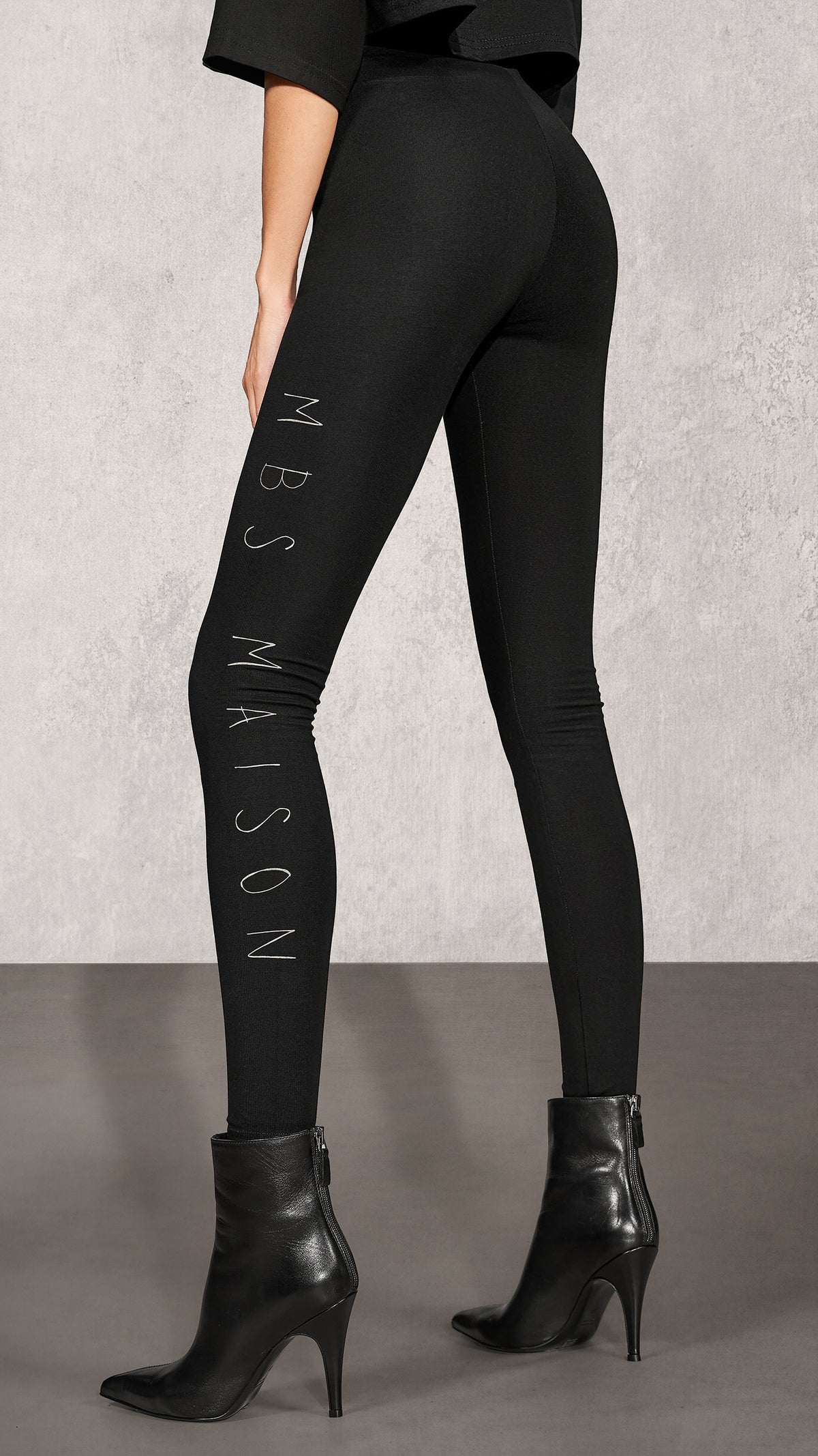 Absolute Black Pants - P27512