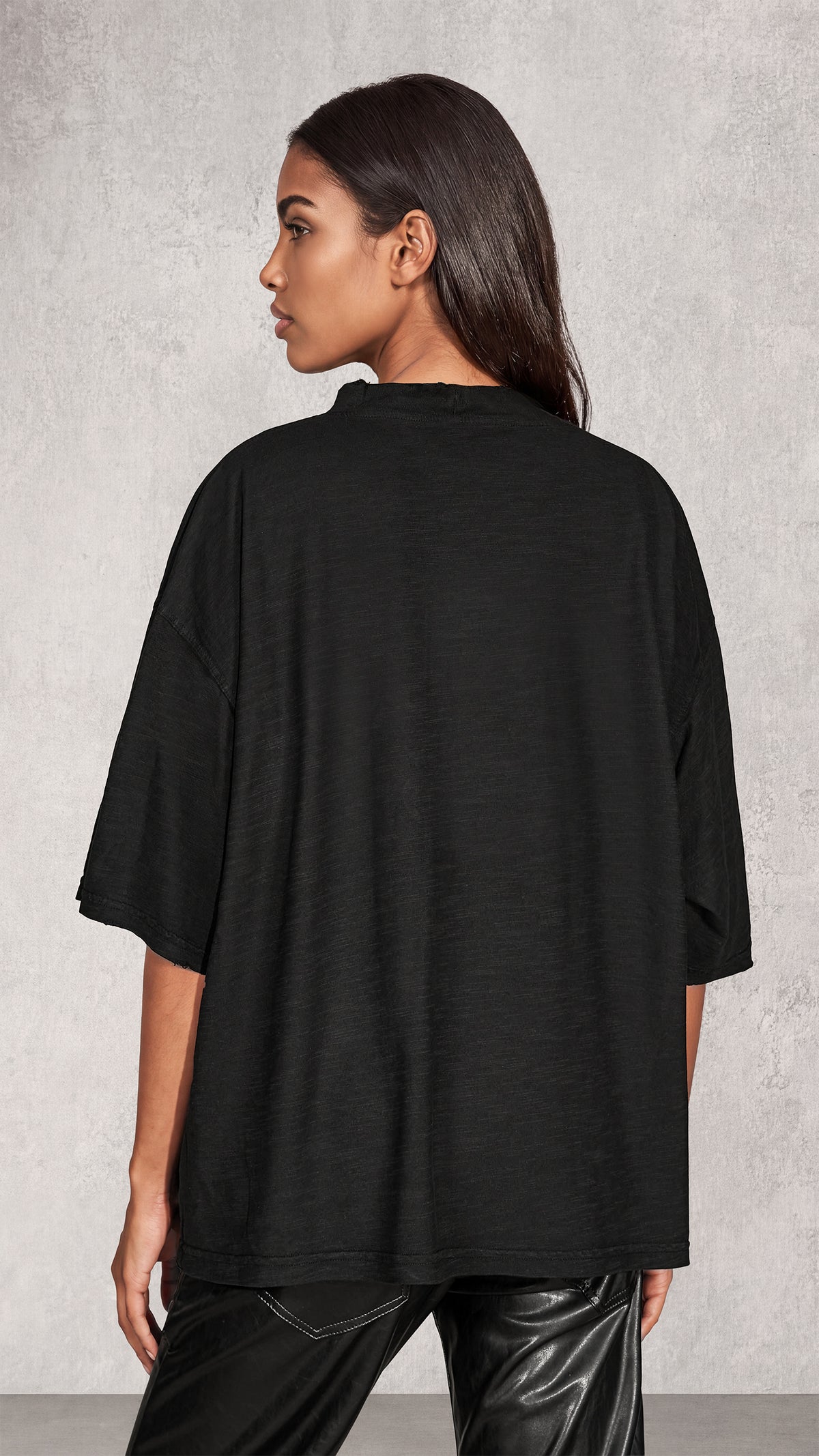 MONOCHROME T-Shirt - T27464