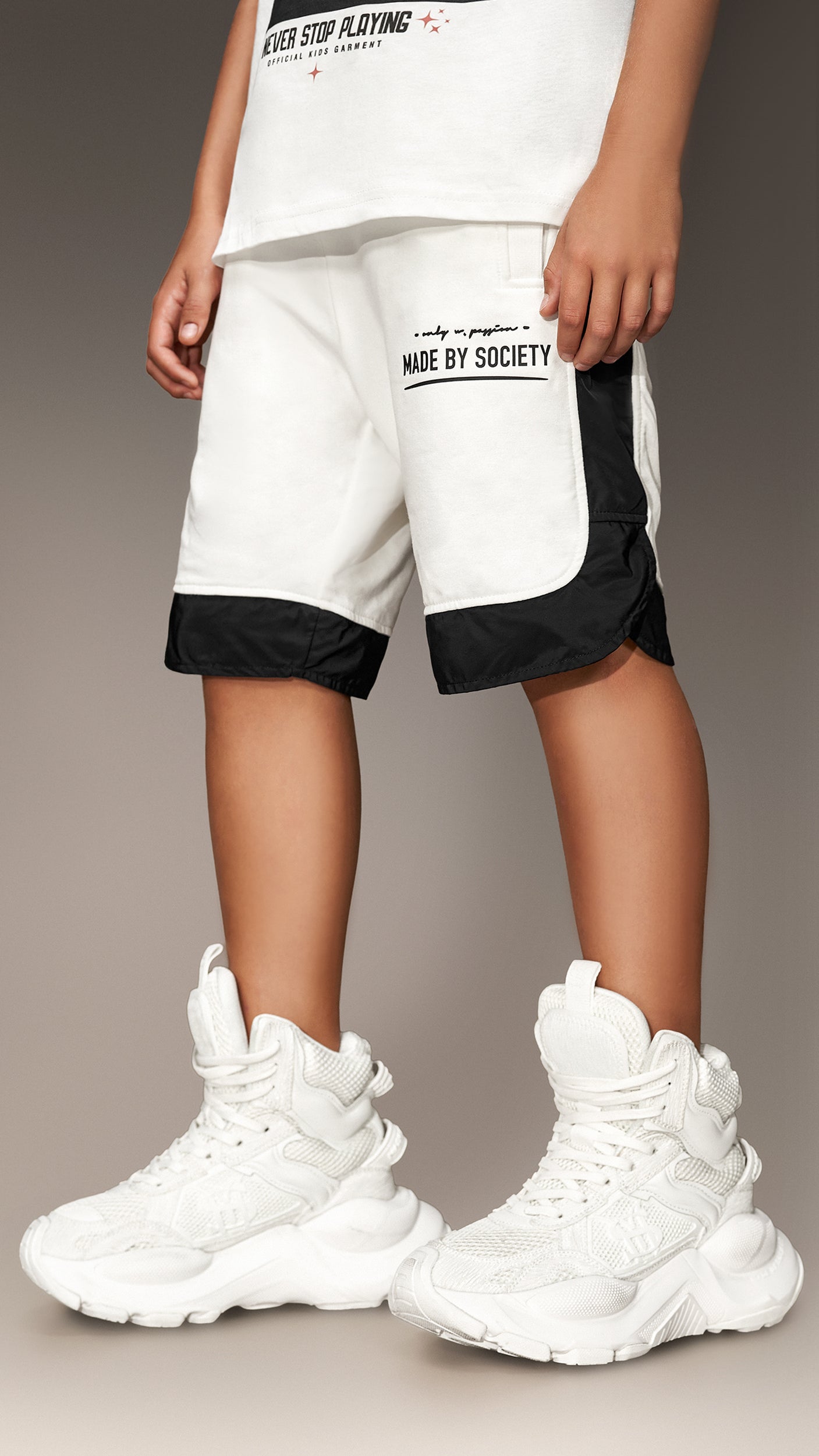 Band shorts - B34571