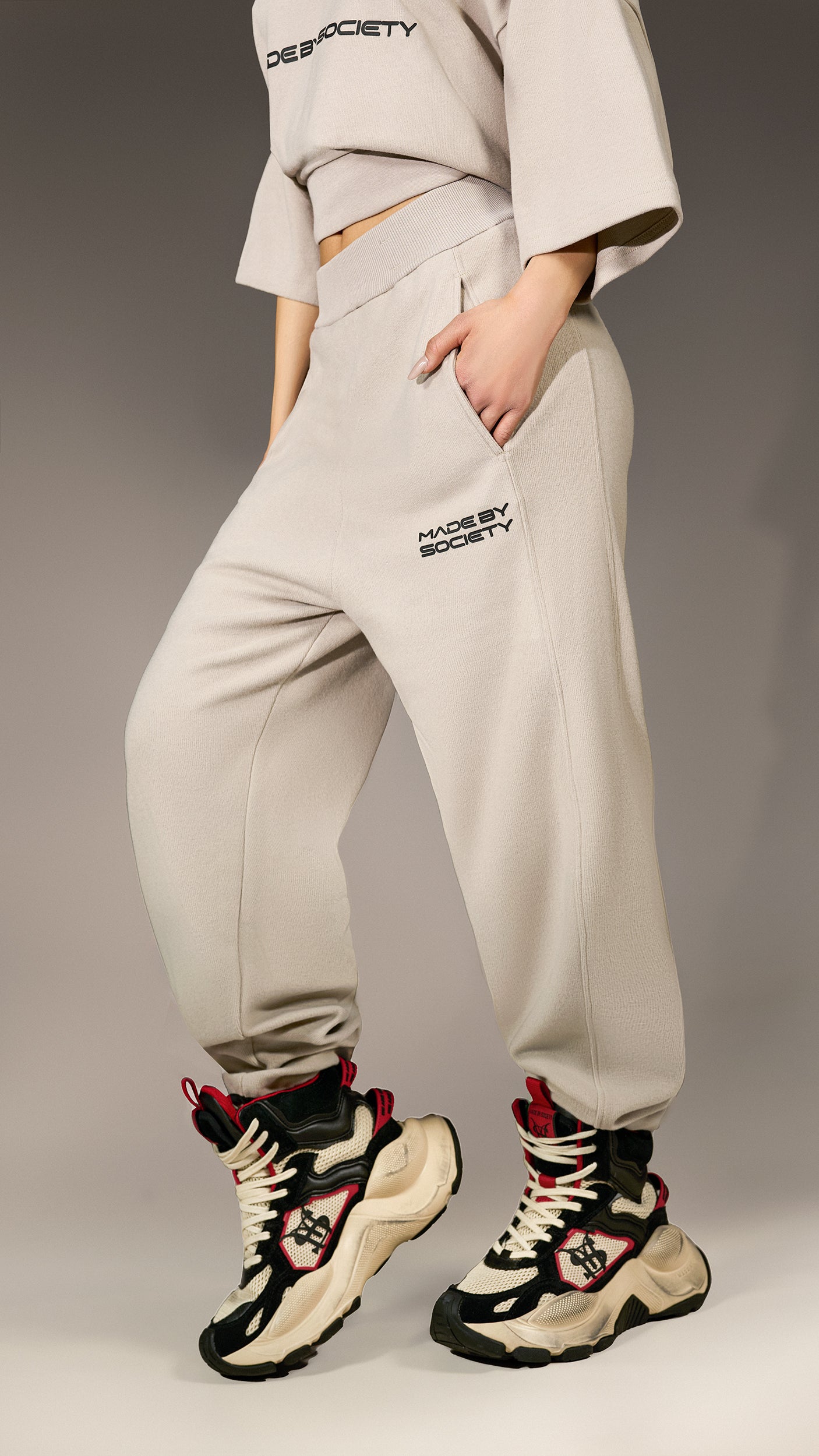 Pantaloni Jogger "Made by Society" - P26070