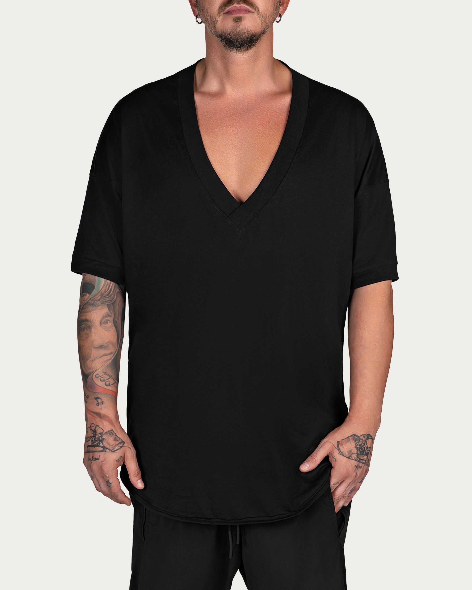 V-neck t-shirt - T15190