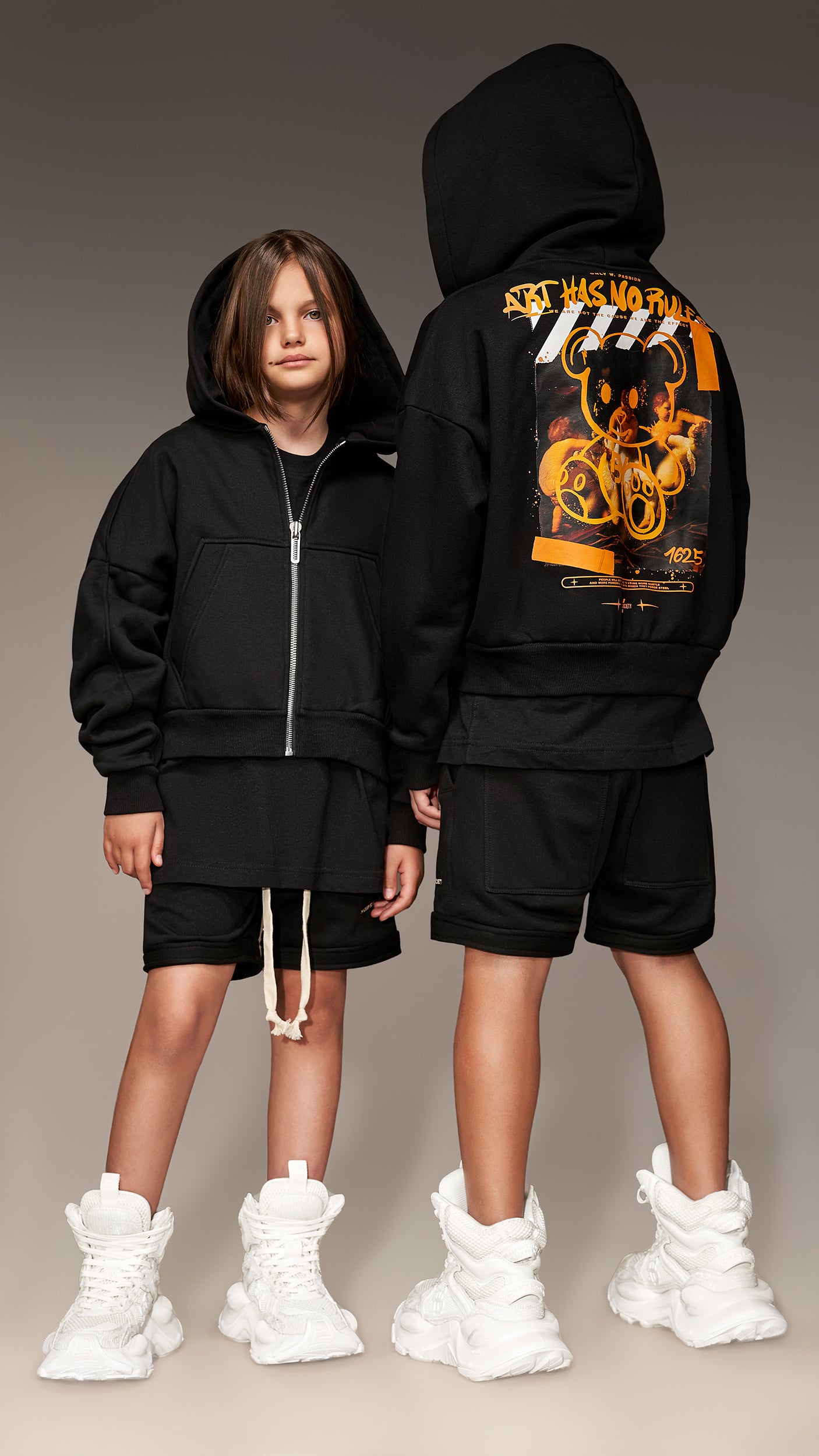 Bear hoodie - H34696
