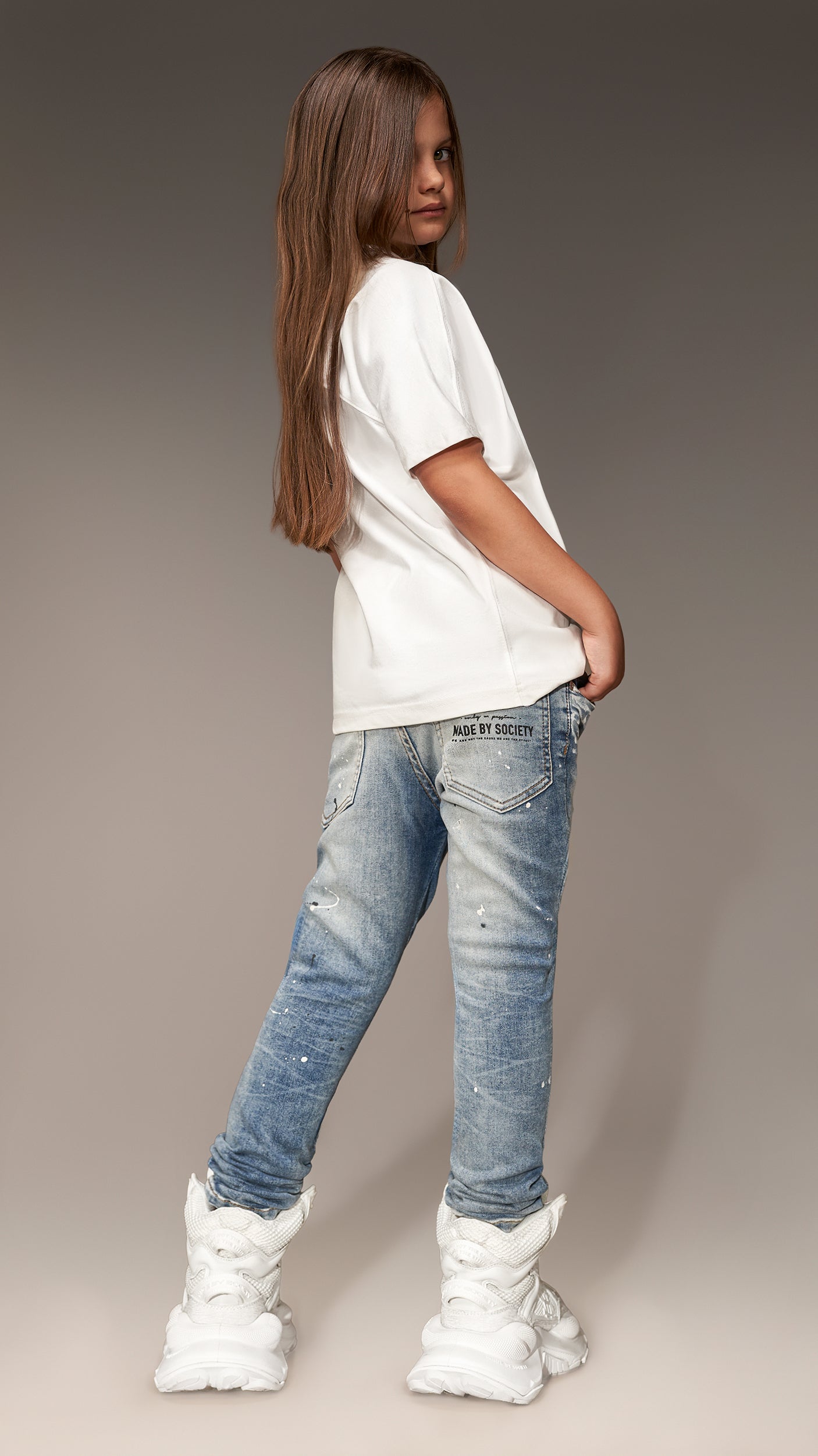 "White Suits Me" T-Shirt - T35865
