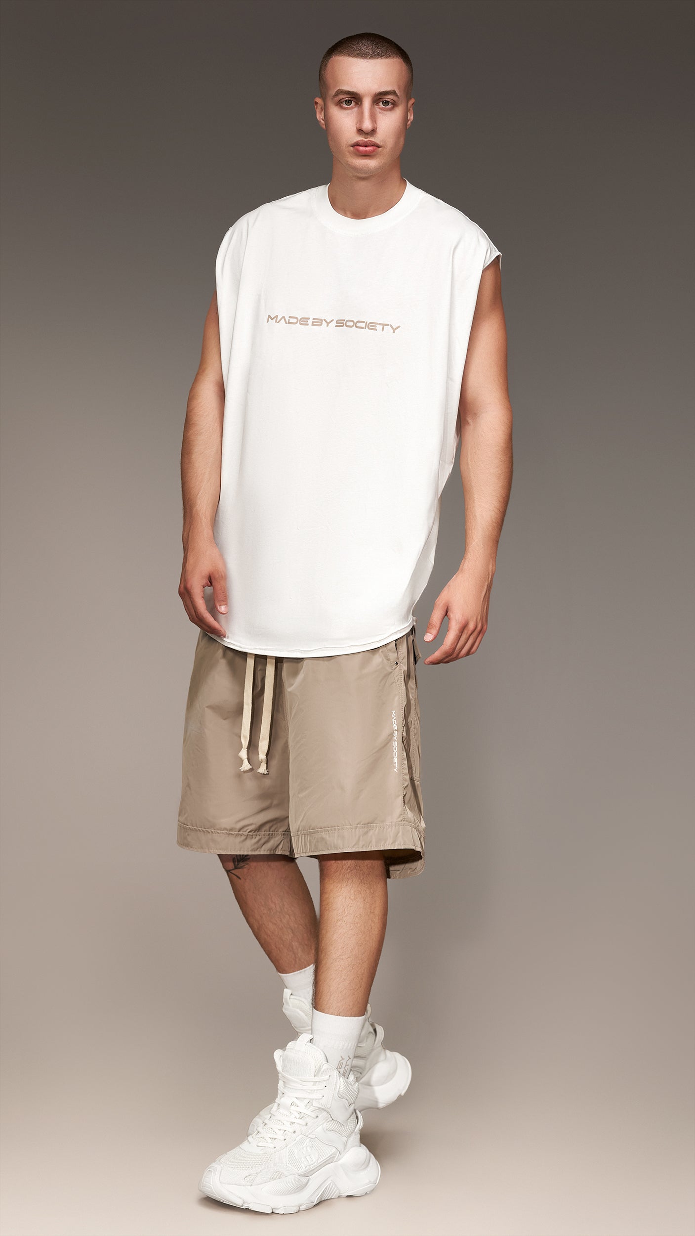 Tricou „Made by Society” - T16504