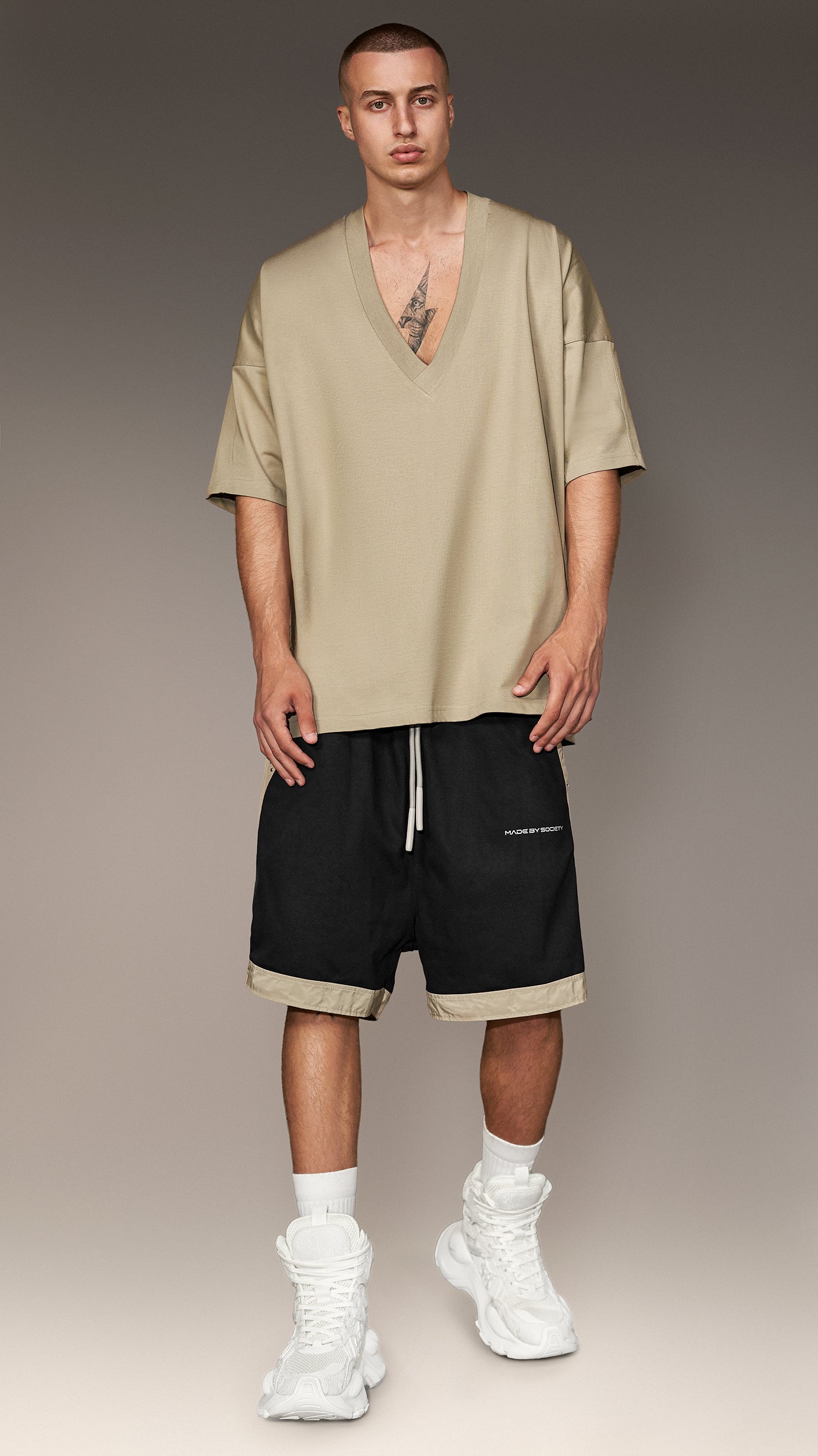 V-Neck T-Shirt - T16624