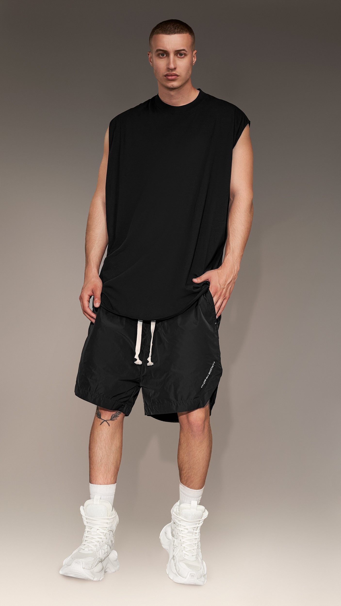 Sleeveless T-Shirt "Made by society" - T15491