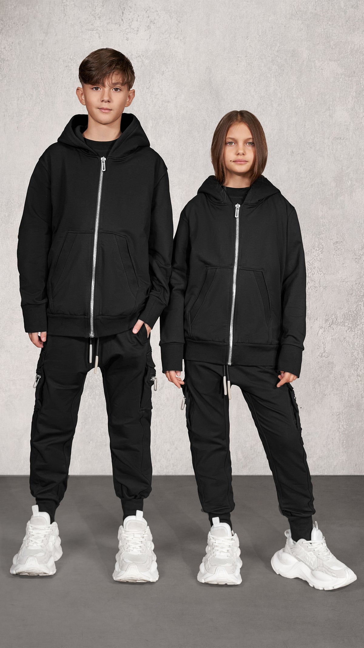 Sweat à capuche WIDE- H37680