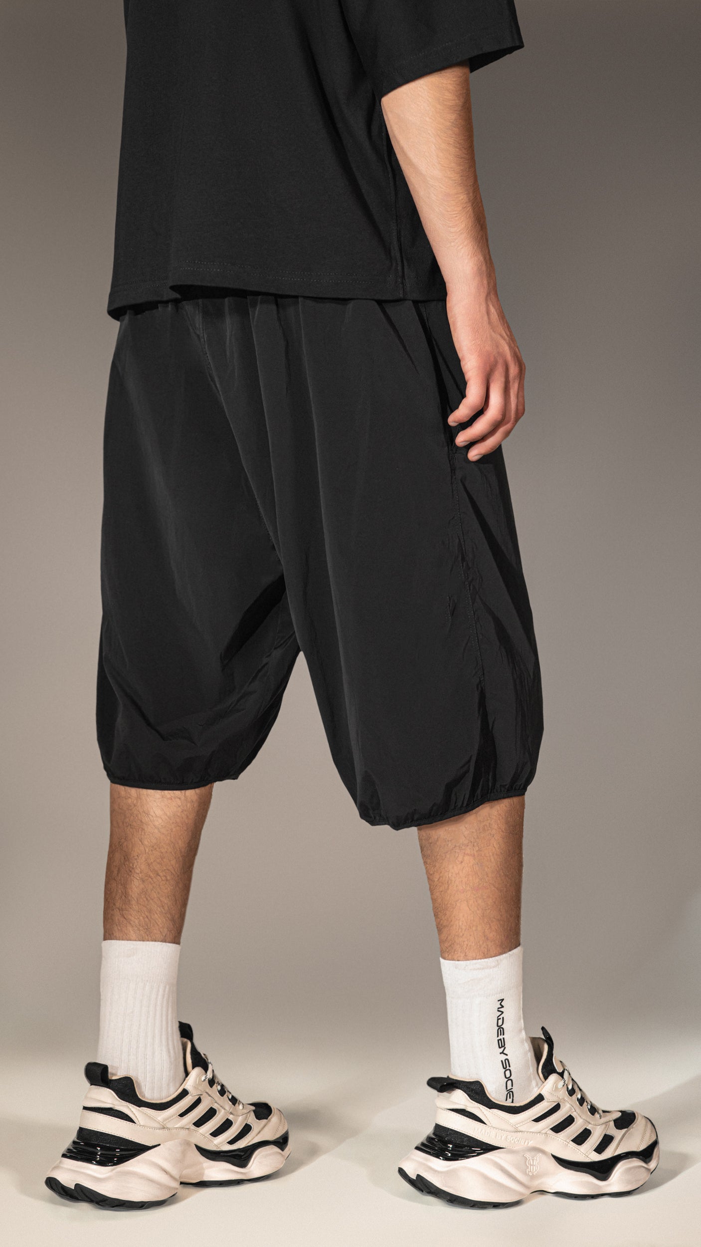 Casual Bermuda Shorts "Made by Society" - B15606