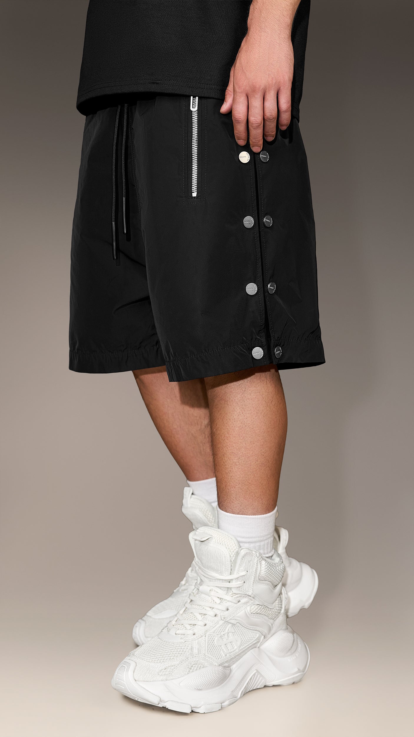 SECTOR-SHORT Bermuda Shorts - B17465
