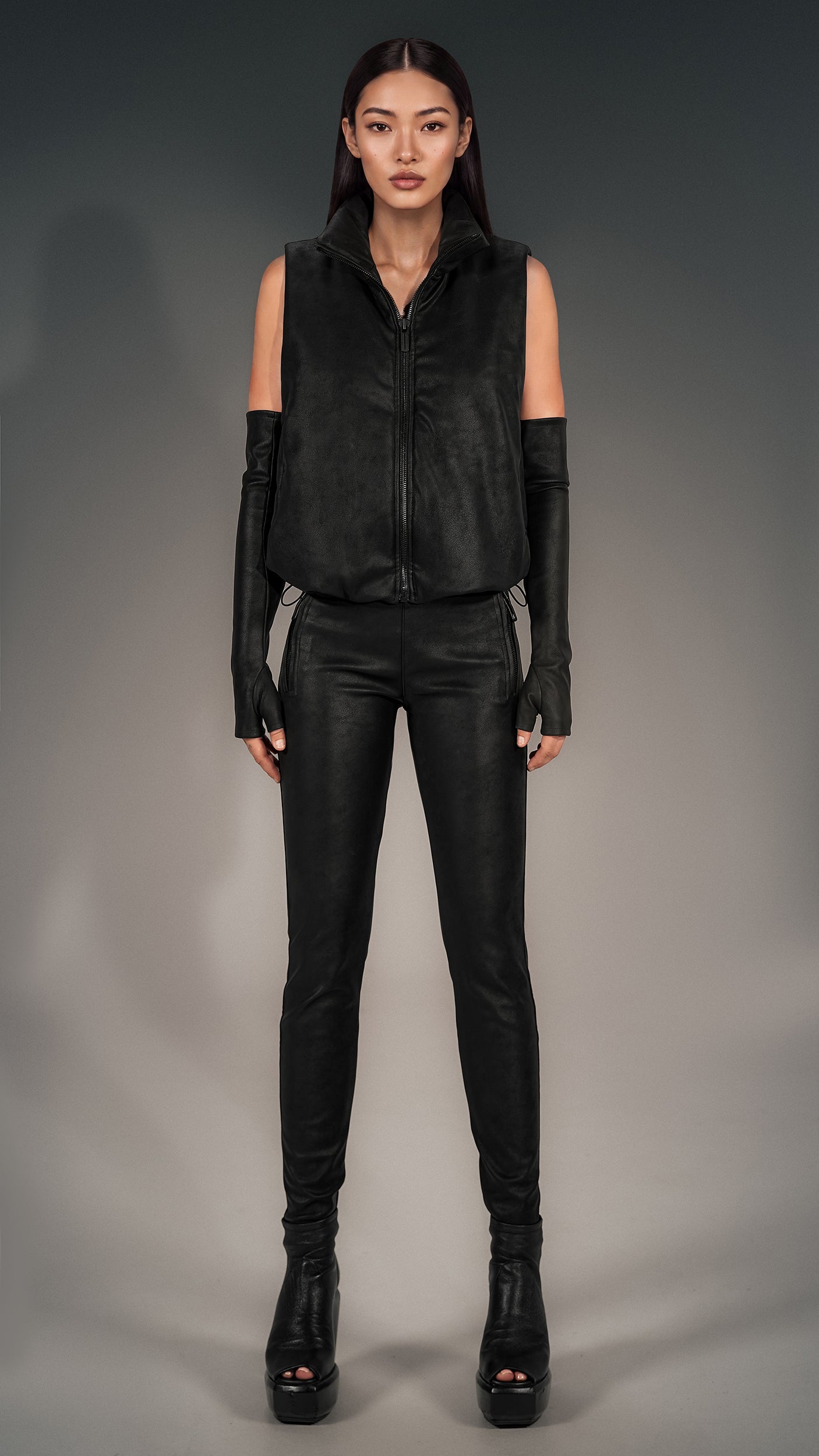 NOIR LINE Vest - V27939