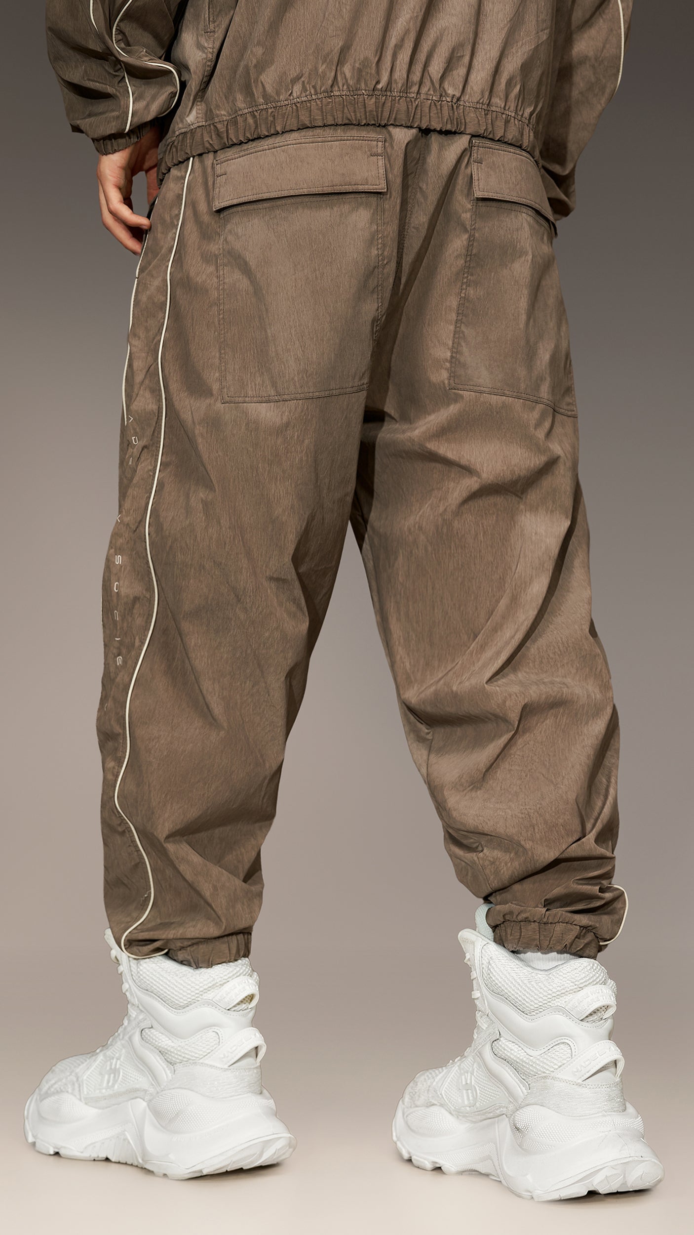 Duo Texture Track Pants - P17136