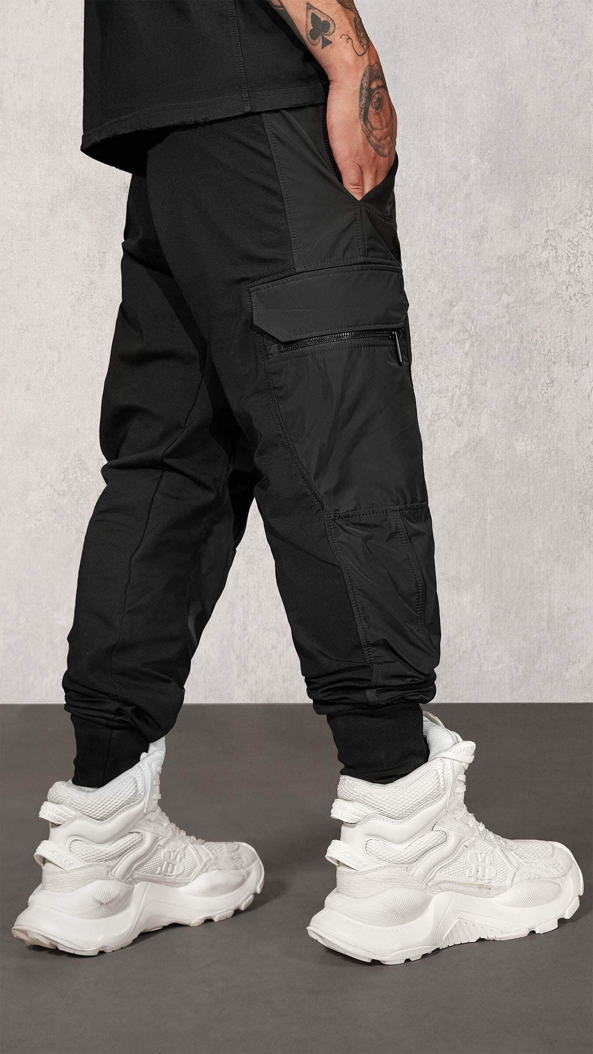 CONCRETE Pants - P17571