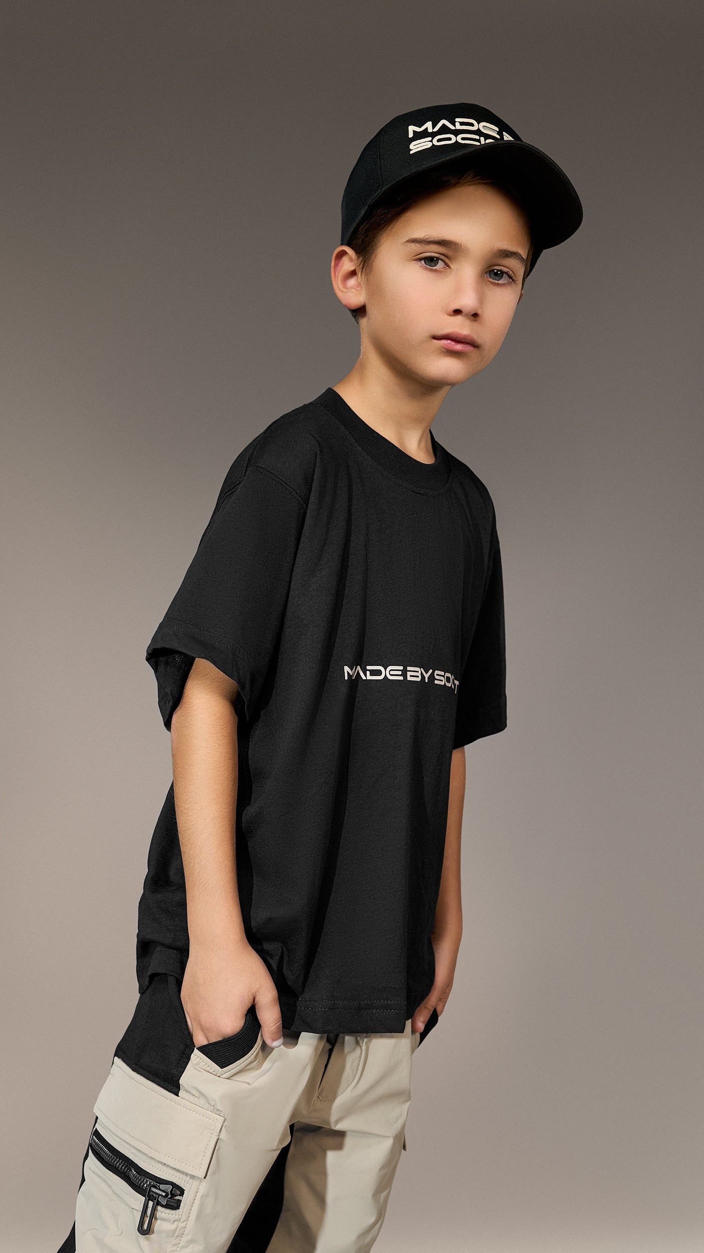 Tricou negru „Made By Society” - T35824