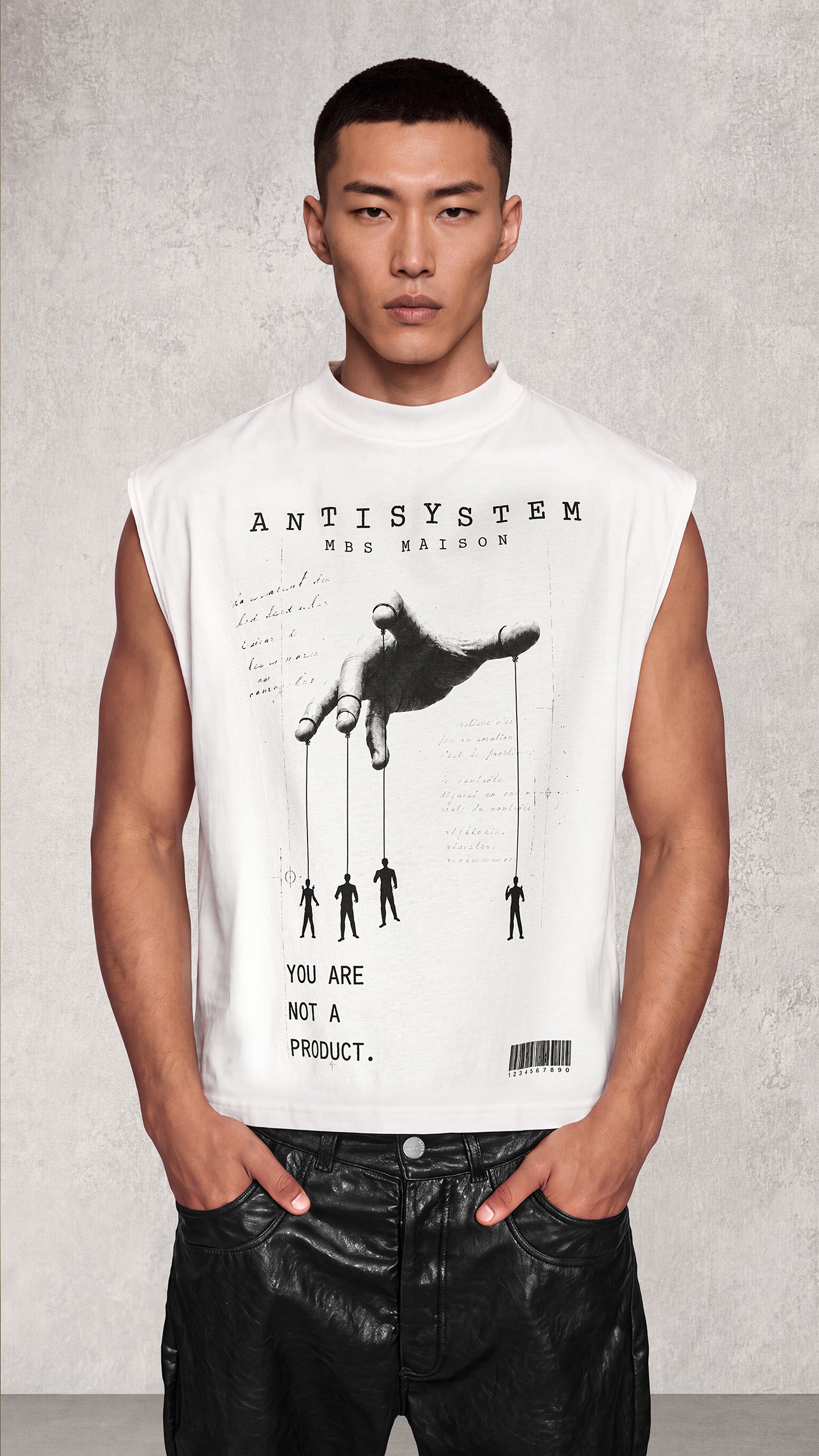 Timeless Noir T-Shirt - M17708