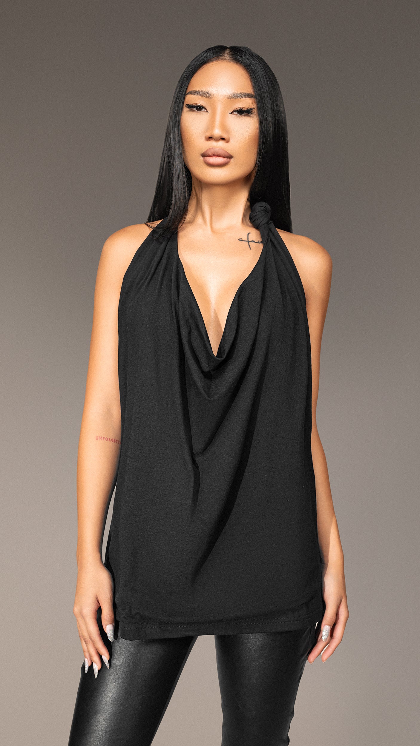 Black Tank Top with Neckline Made by Society - M25523